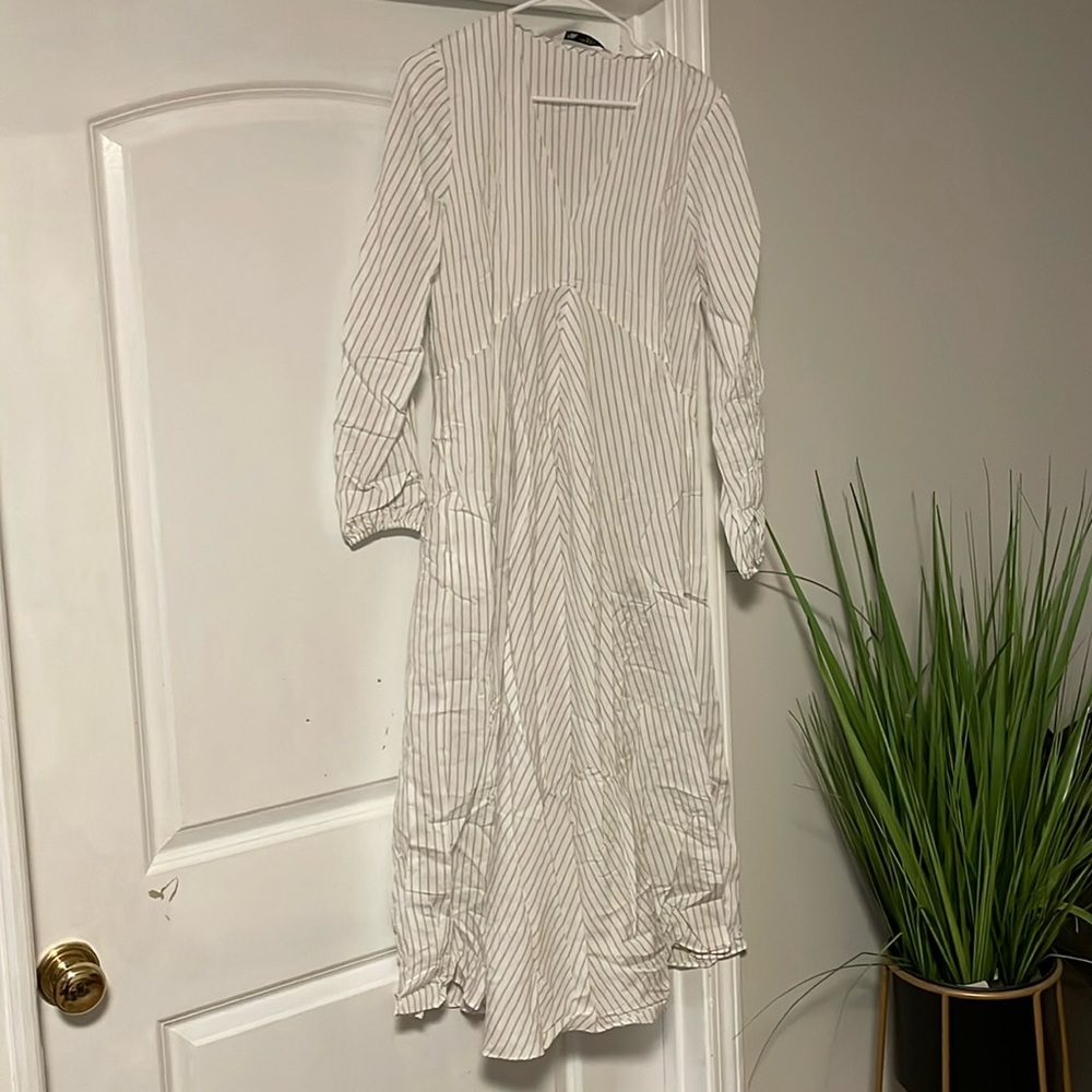 Zara White Striped Long Sleeve Midi Dress